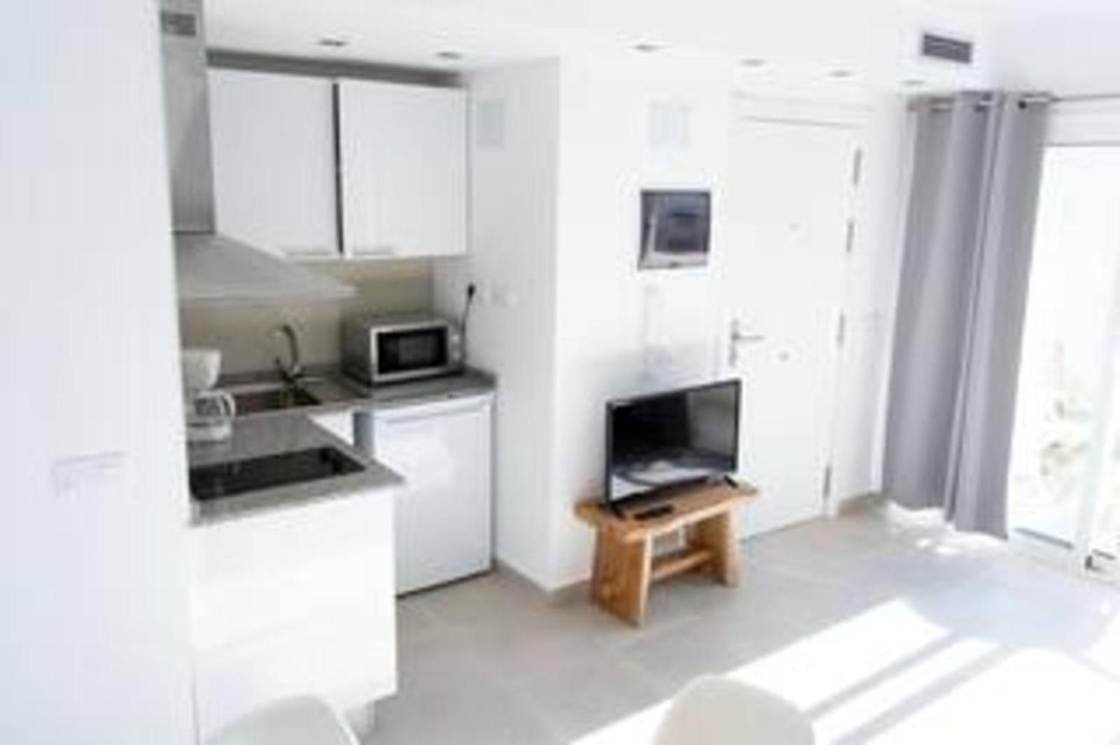 B-rent Sun Cerezo Pool Apartamento *
