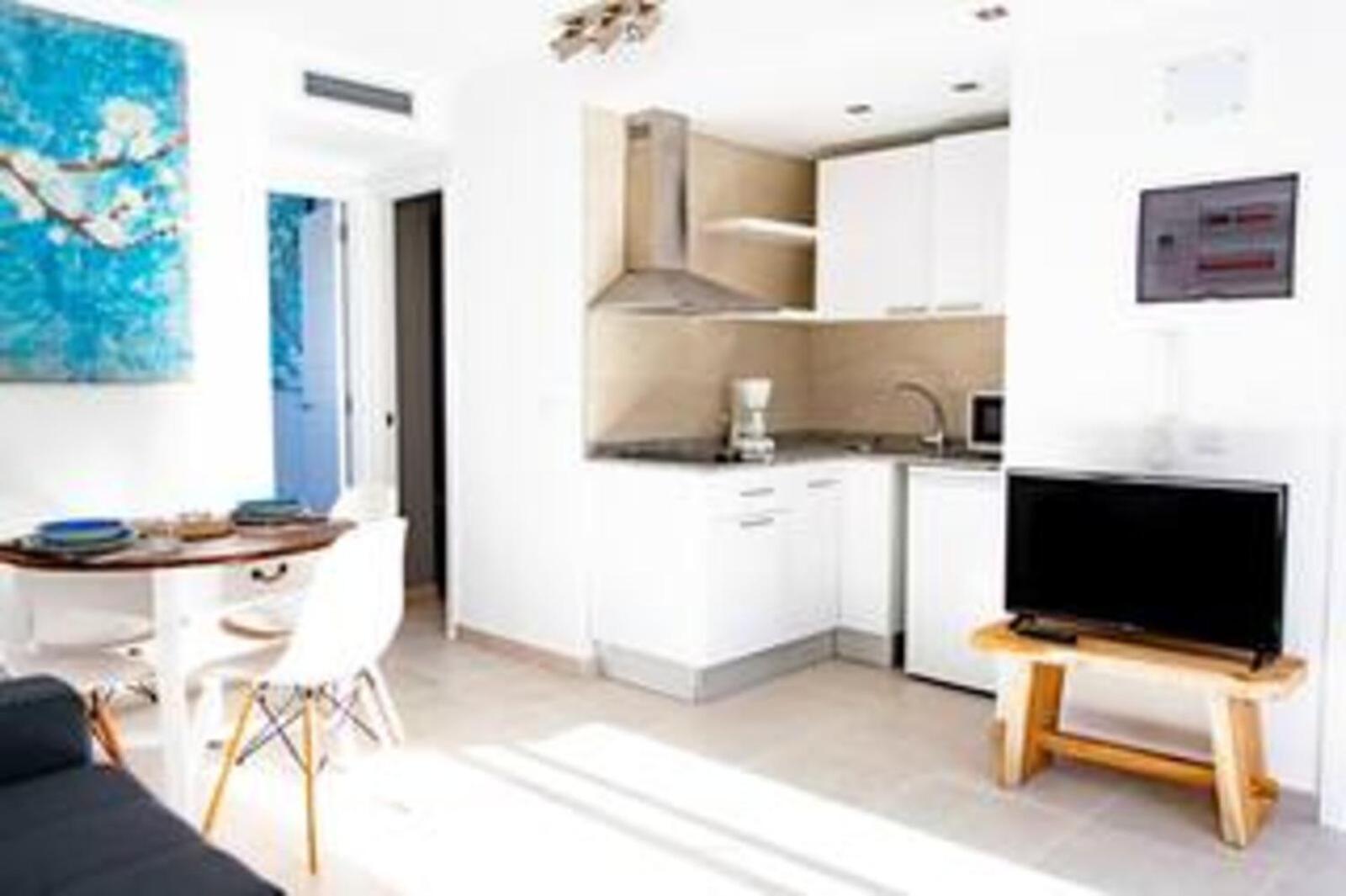 B-rent Sun Cerezo Pool Apartamento